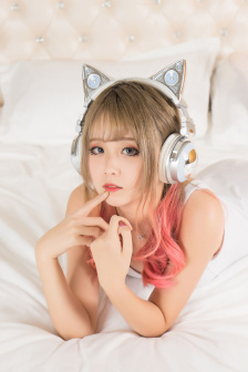 美女诱惑